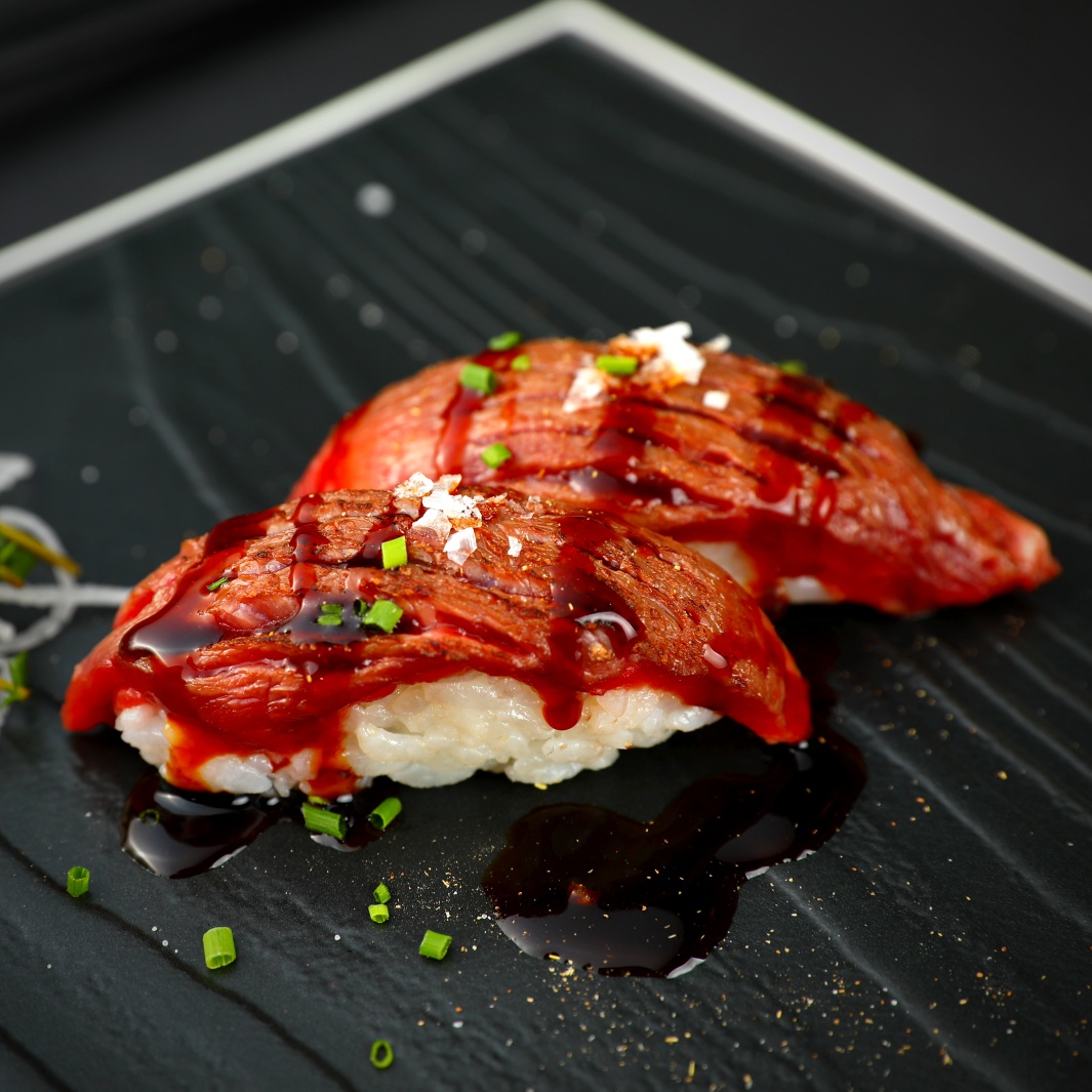 Sushi de salmón